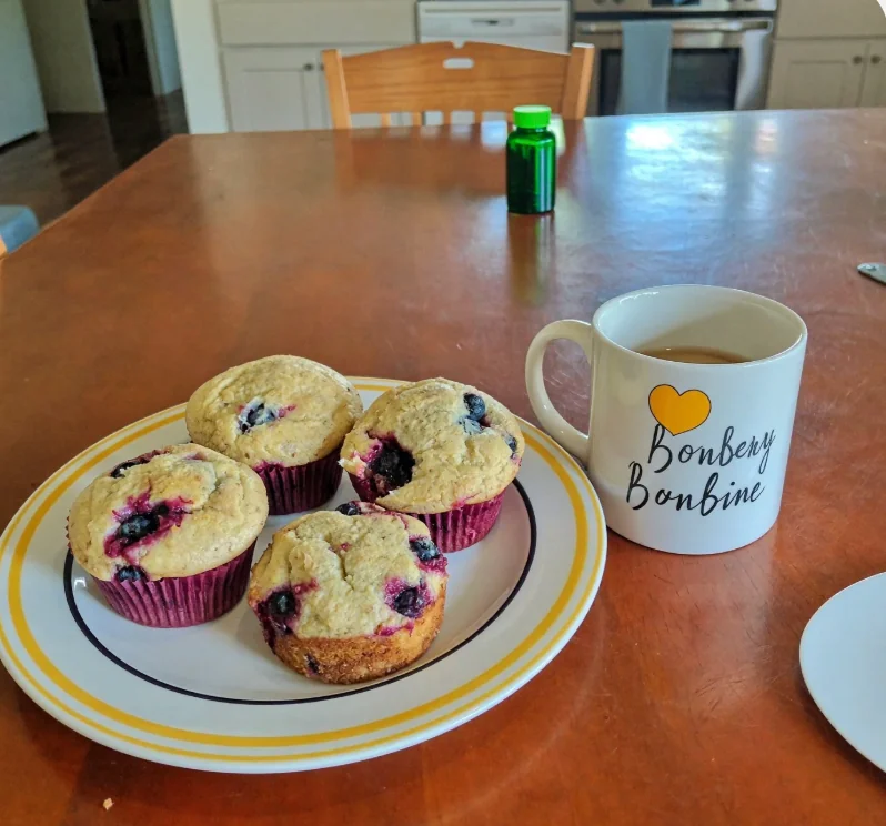 Muffins with coffee